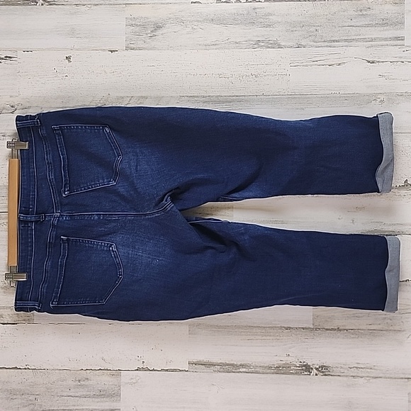 NYDJ Rapture dark wash cuffed crop denim blue jeans Lift Tuck technology Size 12 - Picture 5 of 7